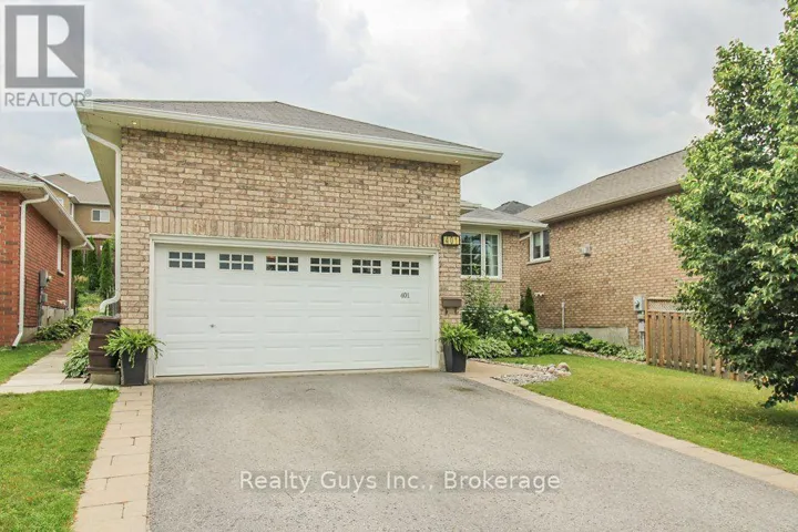 401 BIANCO CRESCENT, Peterborough (Monaghan Ward 2), Ontario K9K0A3