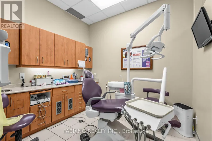 43 - 150 NEW DELHI DRIVE, Markham (Cedarwood), Ontario L3S0B6