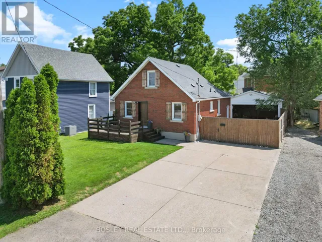 2 MONRO STREET, St. Catharines (Fairview), Ontario L2N2B3