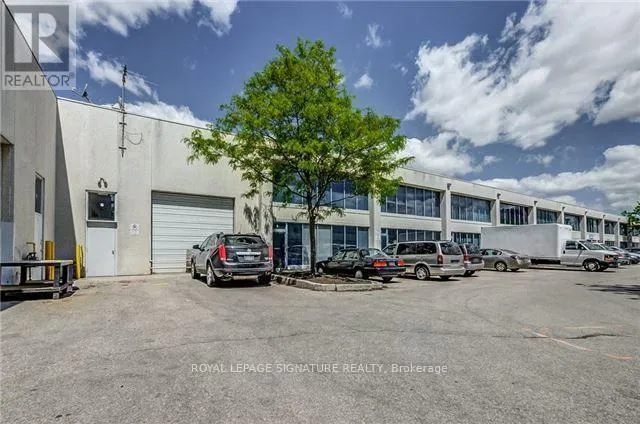 9 - 130 INDUSTRY STREET, Toronto (Brookhaven-Amesbury), Ontario M6M5G3