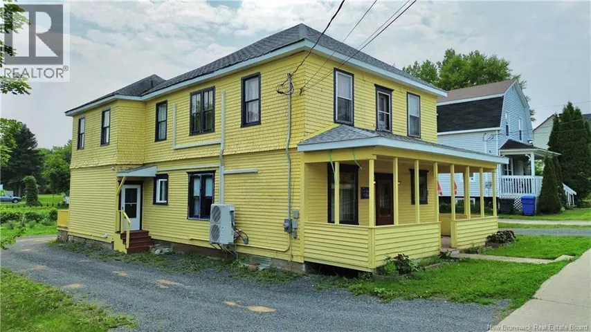 539 QUEEN ST, Bathurst, New Brunswick E2A2J8