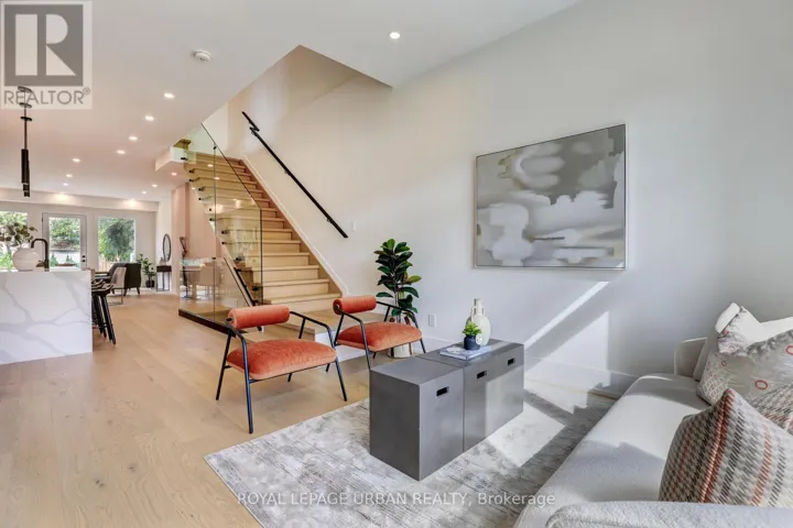 128 FLOYD AVENUE, Toronto (Broadview North), Ontario M4K2B7