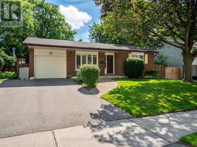 52 SIR BEDEVERE PLACE, Markham (Markham Village), Ontario L3P2W4