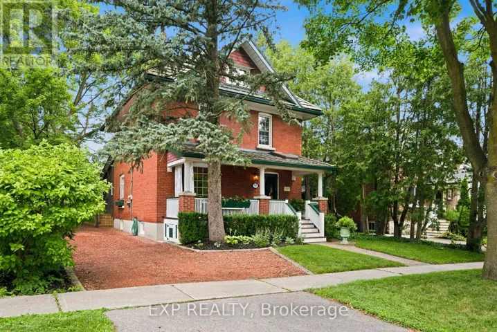 59 ROSEVIEW AVENUE, Richmond Hill (Crosby), Ontario L4C1C6