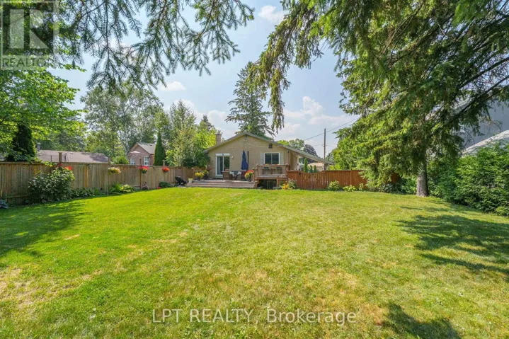 31 PATRICK DRIVE, Aurora (Aurora Highlands), Ontario L4G2A6