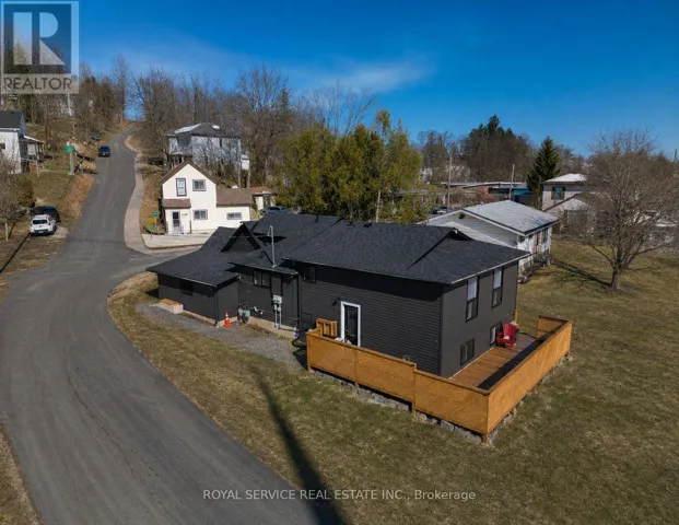 69 MAPLE STREET, Trent Hills (Campbellford), Ontario K0L1L0