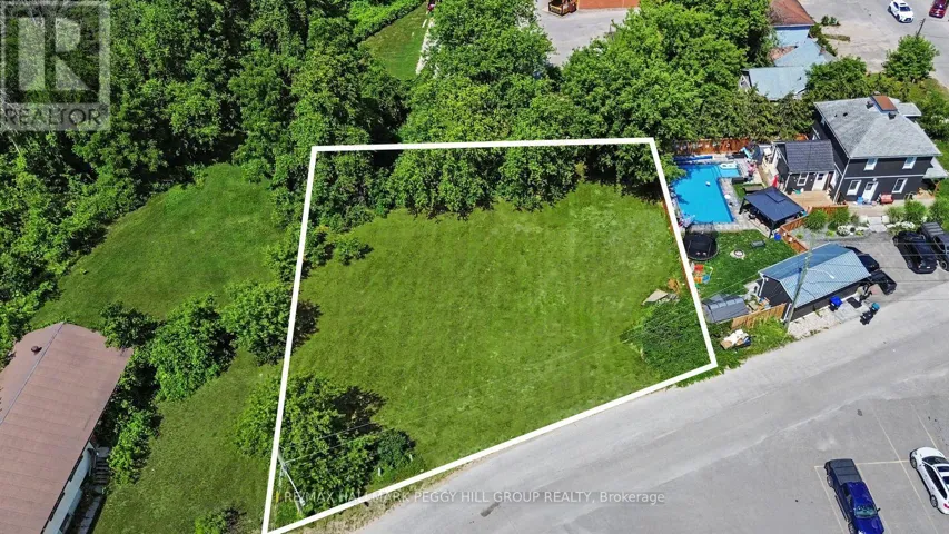 18 FRASER STREET, Essa (Angus), Ontario L0M1B0