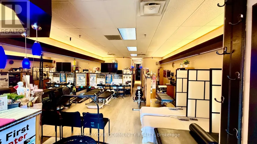 7315 WOODBINE AVENUE, Markham (Milliken Mills West), Ontario L3R3V7