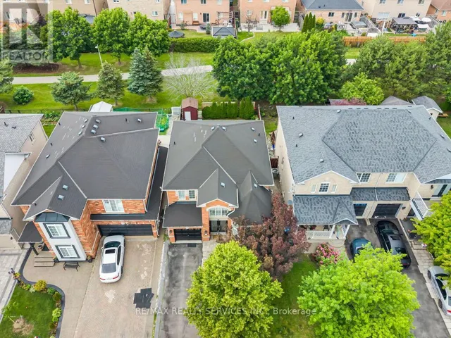 122 DELLS CRESCENT, Brampton (Fletcher's Meadow), Ontario L7A2X1