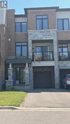 51 VANTAGE LOOP, Newmarket (Woodland Hill), Ontario L3X0K9