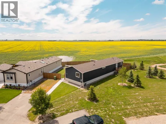 2037 Sunflower Crescent, Coaldale, Alberta T1M0G4