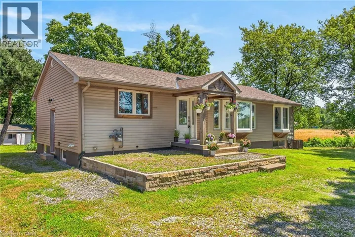 129 ALDERCREST Avenue, Hamilton, Ontario L9B1L3