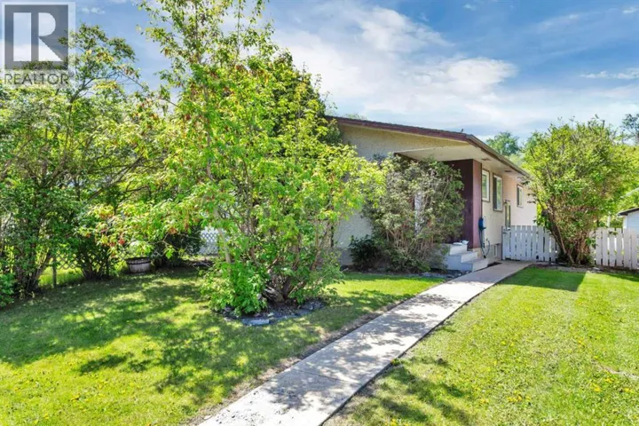5912 61 Avenue, Red Deer, Alberta T4N4W8