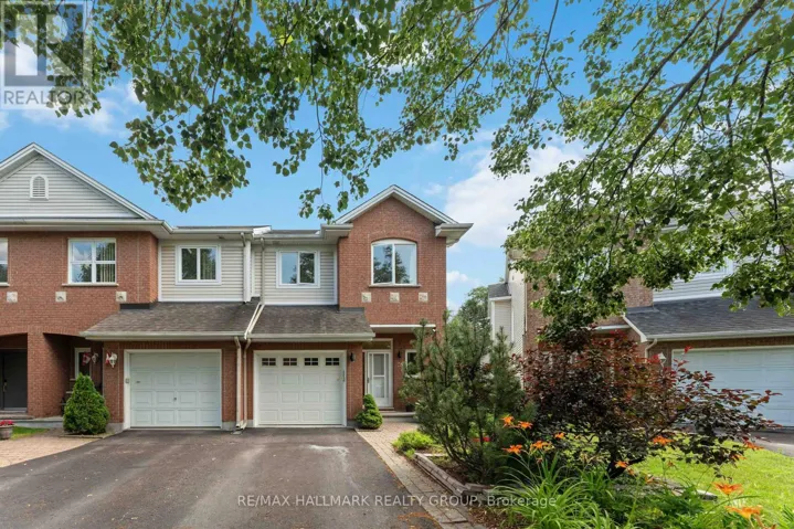 28 SONATA PLACE, Ottawa, Ontario K1G6H2