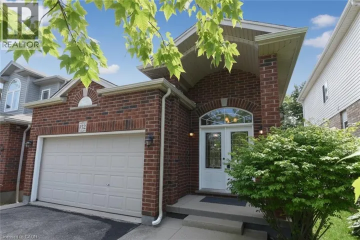 132 CLOUGH Crescent, Guelph, Ontario N1L0E4