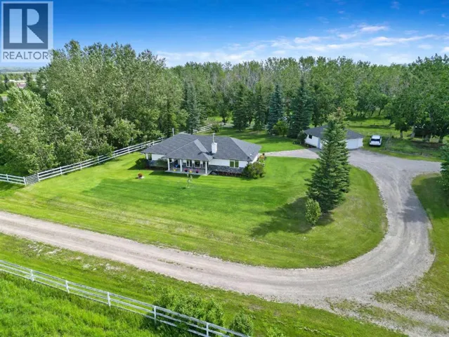 200, 32047 276 Avenue E, Rural Foothills County, Alberta T1S4N7