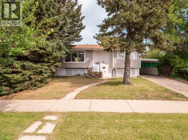 1109 Lakemount Boulevard S, Lethbridge, Alberta T1K3S4