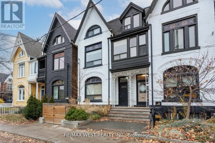 BASEMENT - 84 MACKENZIE CRESCENT, Toronto (Little Portugal), Ontario M6J1T3