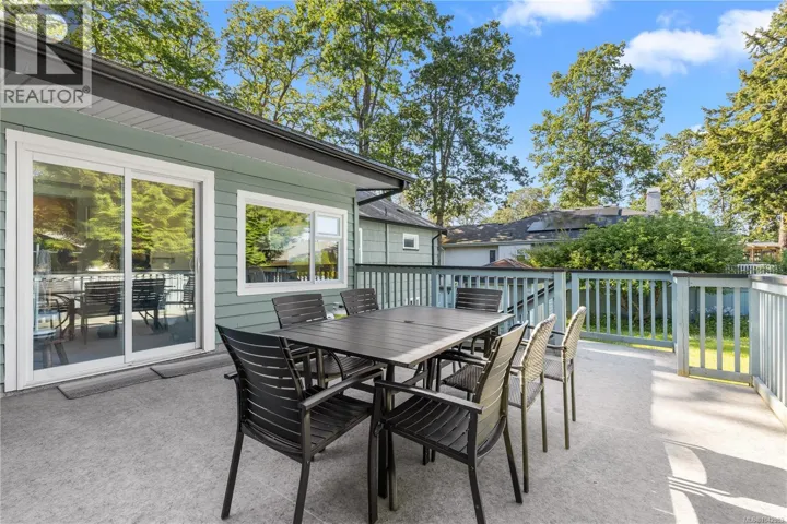 3959 Cedar Hill Cross Rd, Saanich, British Columbia V8P2N8