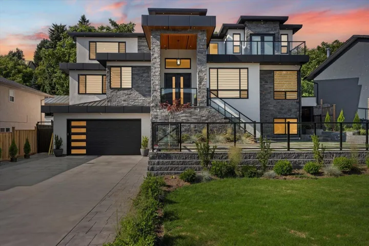 35275 DELAIR ROAD, Abbotsford, British Columbia V3G2E2