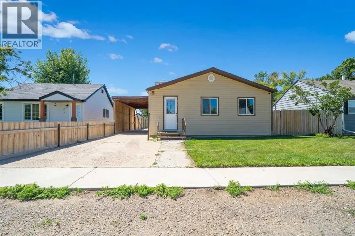 213 2 Street W, Bow Island, Alberta T0K0G0