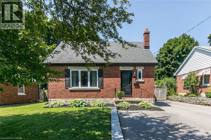 38 SCRIMGER Avenue, Cambridge, Ontario N1R4V8