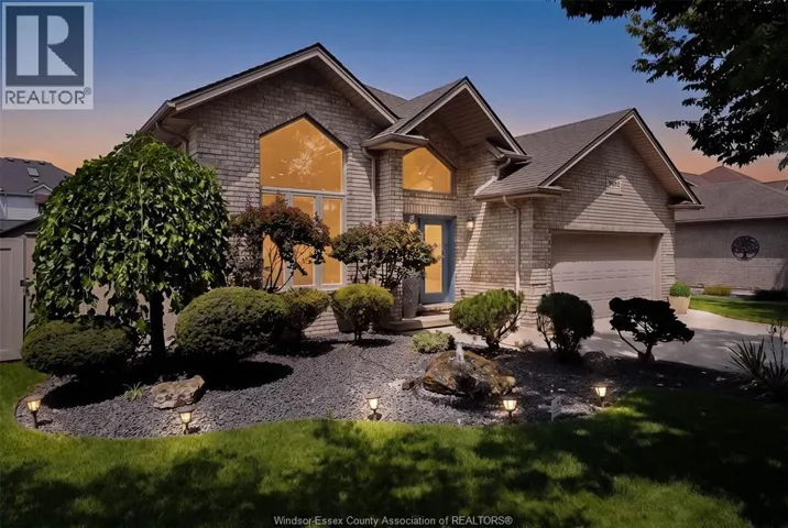 9692 MANITOU CRESCENT, Windsor, Ontario N8P1N9