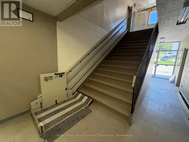 780
