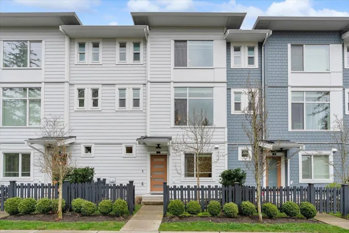 4 2328 167A STREET, Surrey, British Columbia V3Z1H2