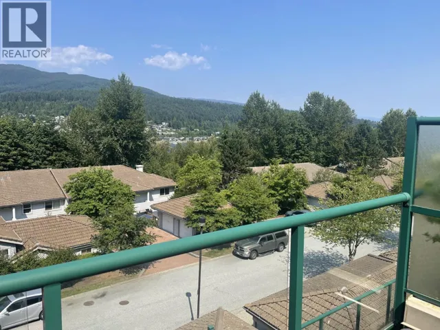 305 121 SHORELINE CIRCLE, Port Moody, British Columbia V3H5G2