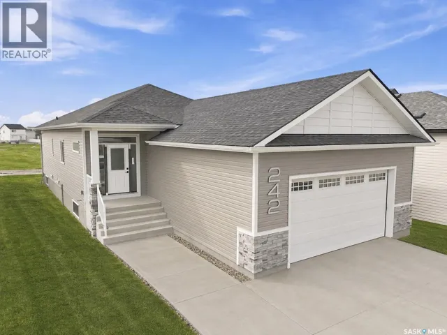 242 Doran WAY, Saskatoon, Saskatchewan S7H4N2