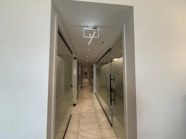 2858 Calgary Trail NW, Edmonton, Alberta T6J6V7