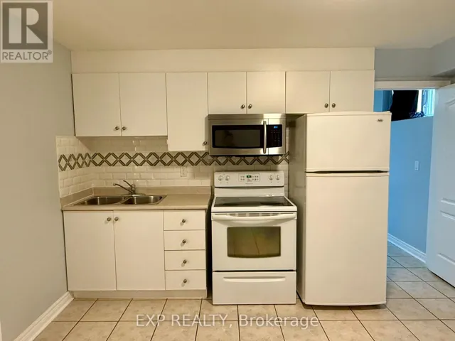 LOWER - 112 HOMESTEAD ROAD, Toronto (West Hill), Ontario M1E3S2