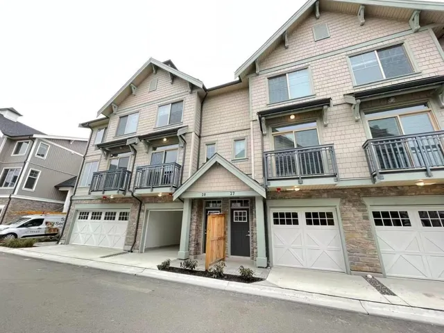 28 20485 65 AVENUE, Langley, British Columbia V2Y3K8