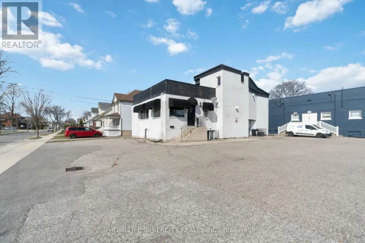 316 TALFOURD STREET E, Sarnia, Ontario N7T3B3