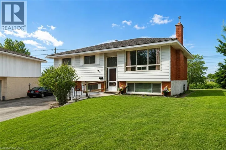 442 BLYTHWOOD Place Unit# B, Waterloo, Ontario N2L4A3