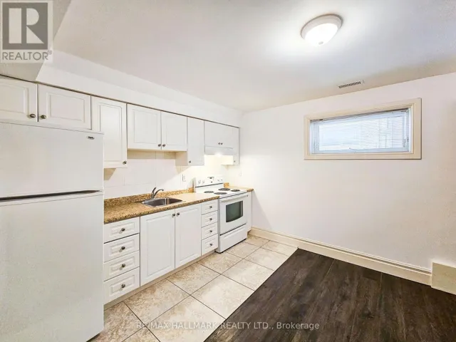 BASEMENT 2 - 22 ROBERTA DRIVE, Toronto (Englemount-Lawrence), Ontario M6A2J5