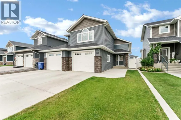 127 Hamptons Crescent SE, Medicine Hat, Alberta T1B0P4