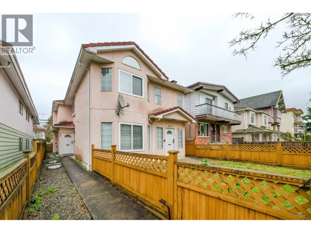 557 E 44TH AVENUE, Vancouver, British Columbia V5W1W4