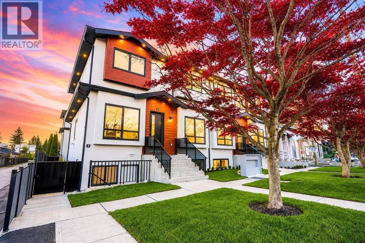 3 6692 NAPIER STREET, Burnaby, British Columbia V5B2C3