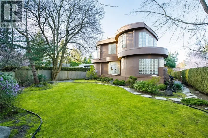 5883 WALLACE STREET, Vancouver, British Columbia B6N2A3