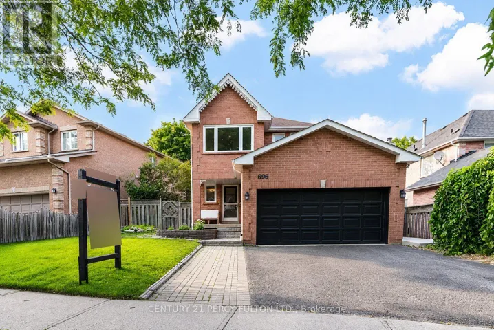 696 LAMOUR ROAD, Pickering (Amberlea), Ontario L1V6N9