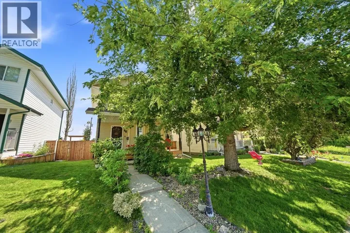 48 Country Ridge Close, Lacombe, Alberta T4L2H1