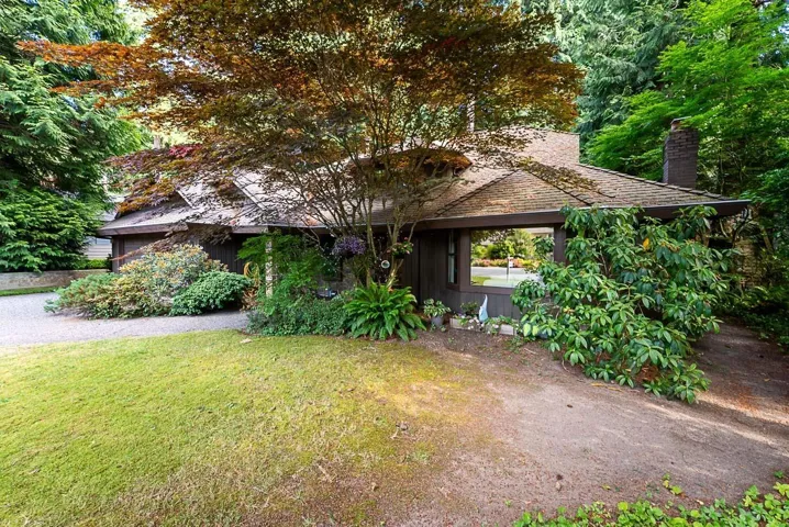 1768 AMBLE GREENE DRIVE, Surrey, British Columbia V4A6P4