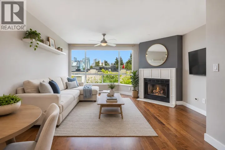 14 939 W 7TH AVENUE, Vancouver, British Columbia V5Z1C4