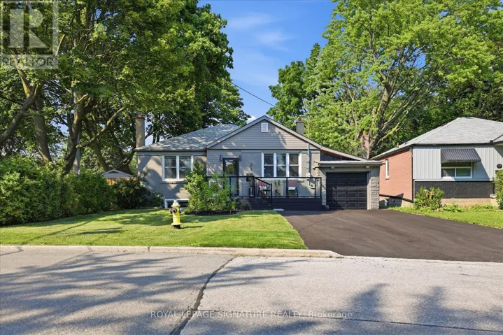 24 LATHAM AVENUE, Toronto (Birchcliffe-Cliffside), Ontario M1N1M8