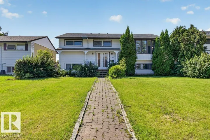 13803 133 AV NW, Edmonton, Alberta T5L3T3