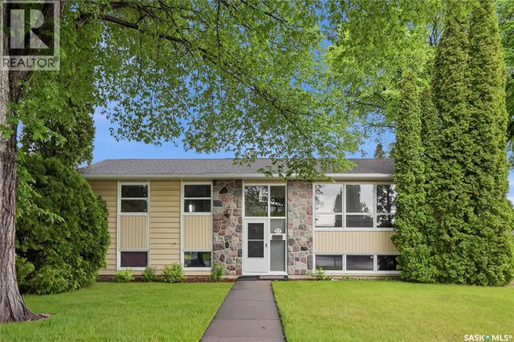 21 Bateman CRESCENT, Saskatoon, Saskatchewan S7H3C3