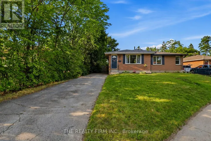 2 NOEL AVENUE, London East (East I), Ontario N5V1A9