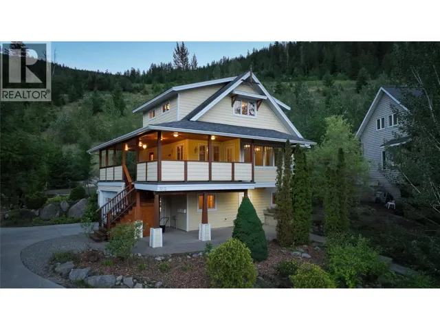 522 Foster Place, Nelson, British Columbia V1L7A9